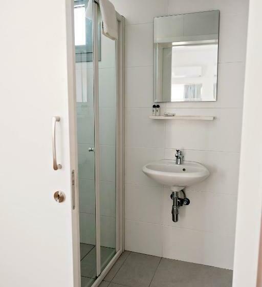 スタンダードシングルルーム, Pyramos