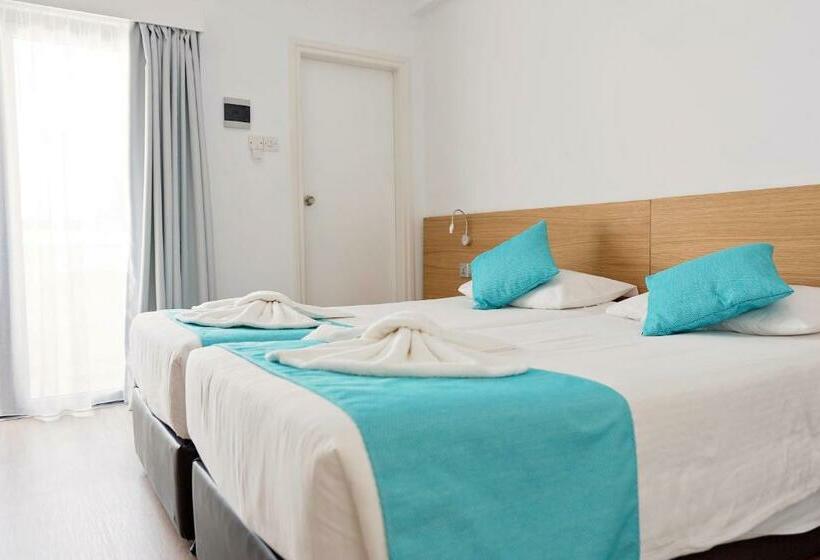 スタンダードルーム, Pyramos