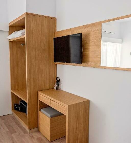 スタンダードルーム, Pyramos