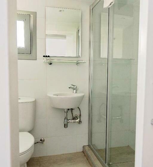 スタンダードルーム, Pyramos