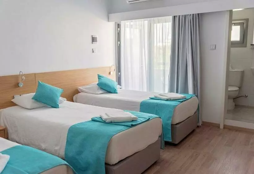 3-Bett-Standardzimmer, Pyramos