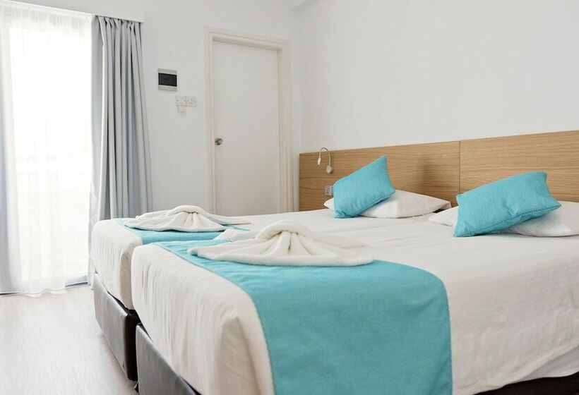 スタンダードルーム, Pyramos