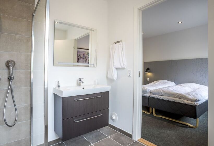 غرفة سوبيريور فردية, Ry