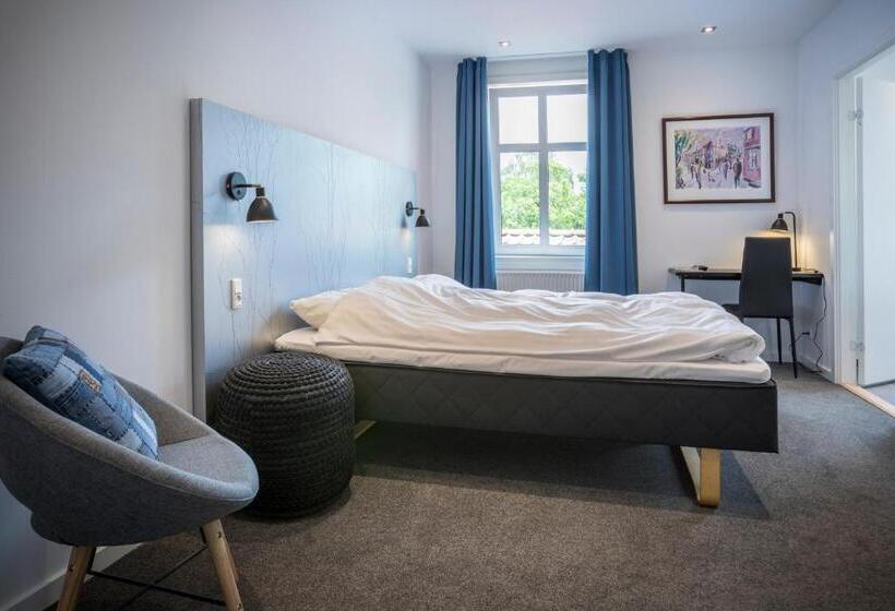 غرفة سوبيريور فردية, Ry