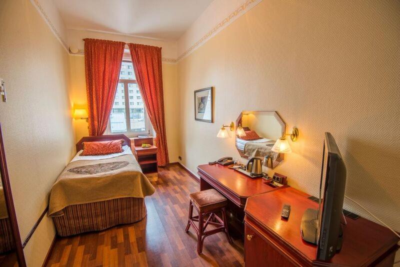 スタンダードシングルルーム, Astor