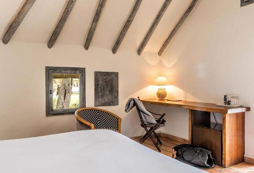 غرفة قياسية, Les Bains Gardians