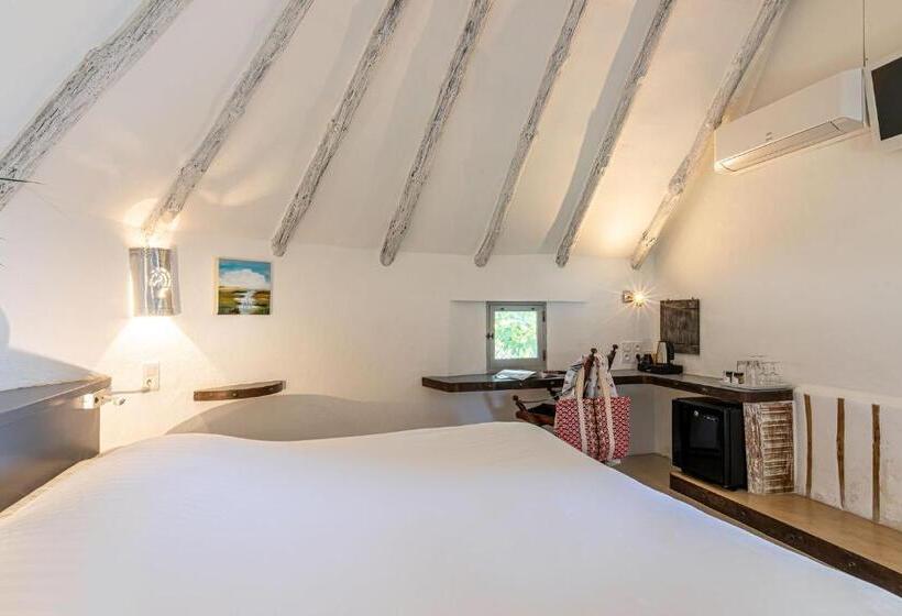 غرفة قياسية, Les Bains Gardians