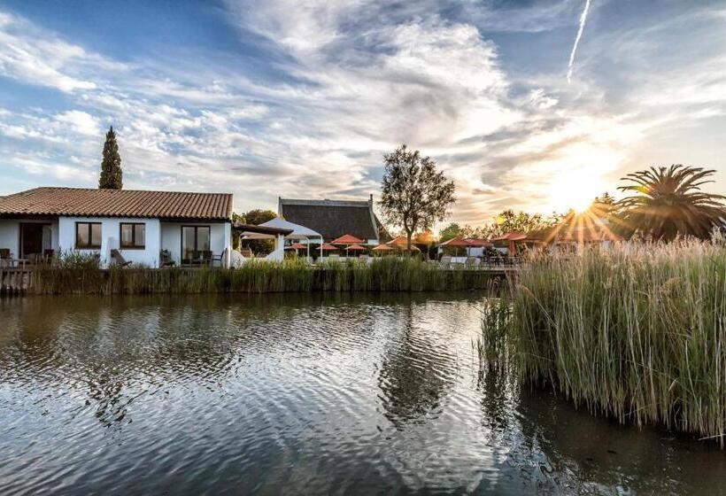 غرفة عائلية, Les Bains Gardians