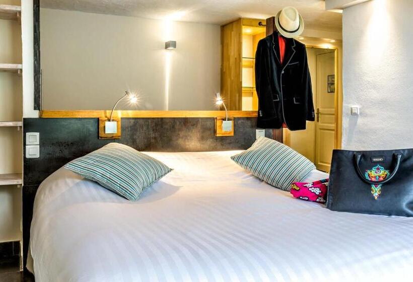 غرفة عائلية, Les Bains Gardians