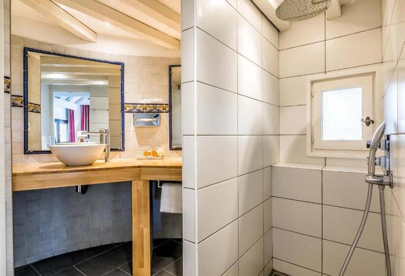 غرفة ديلوكس, Les Bains Gardians