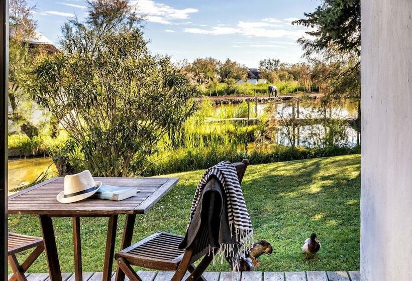 غرفة قياسية ثلاثية, Les Bains Gardians