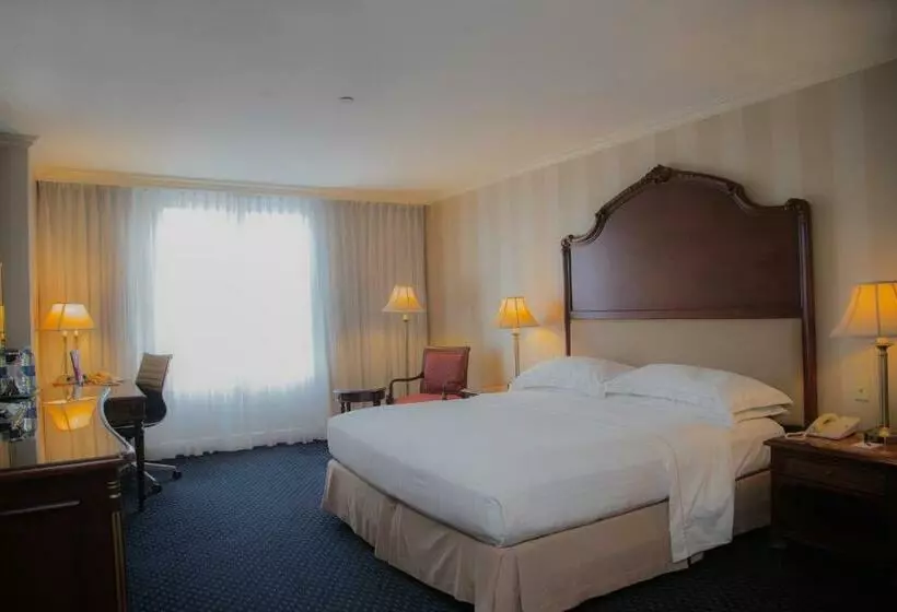 اتاق سوپریور با تخت بزرگ, Barcelo San Salvador