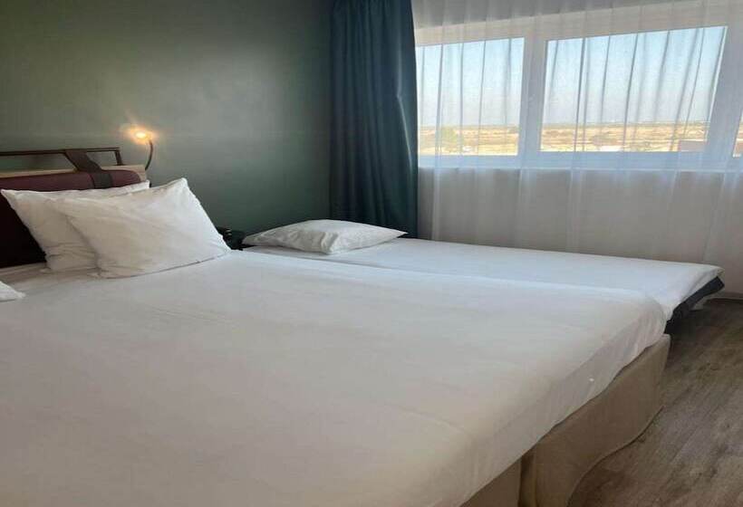 Номер Стандарт, Campanile Perpignan Nord Aéroport