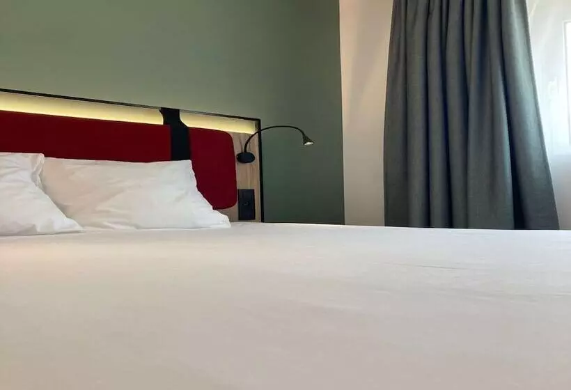 ダブルベッドスタンダードルーム, Campanile Perpignan Nord   Aéroport