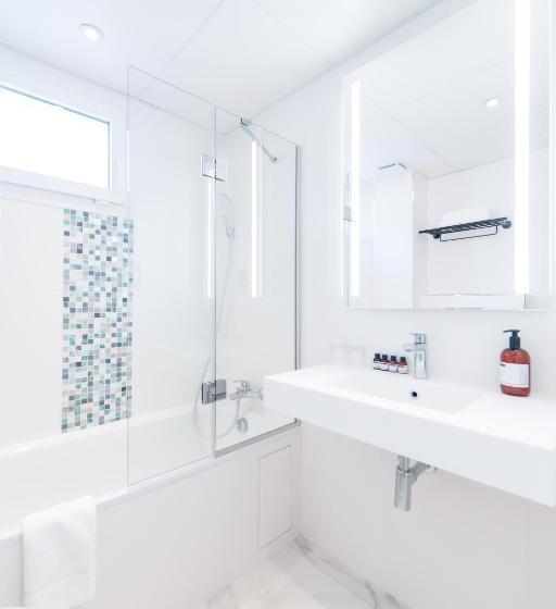 スーペリアトリプルルーム, Bleu De Grenelle Tour Eiffel