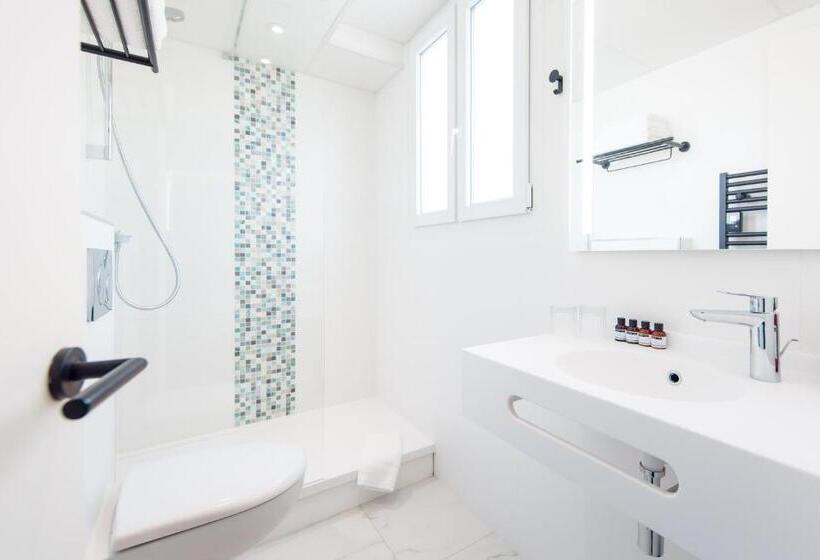 スーペリアトリプルルーム, Bleu De Grenelle Tour Eiffel