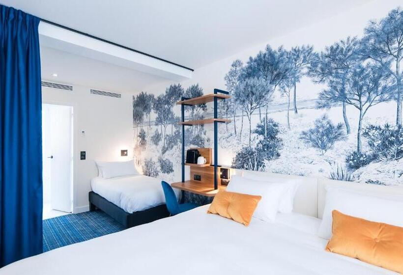 スーペリアトリプルルーム, Bleu De Grenelle Tour Eiffel