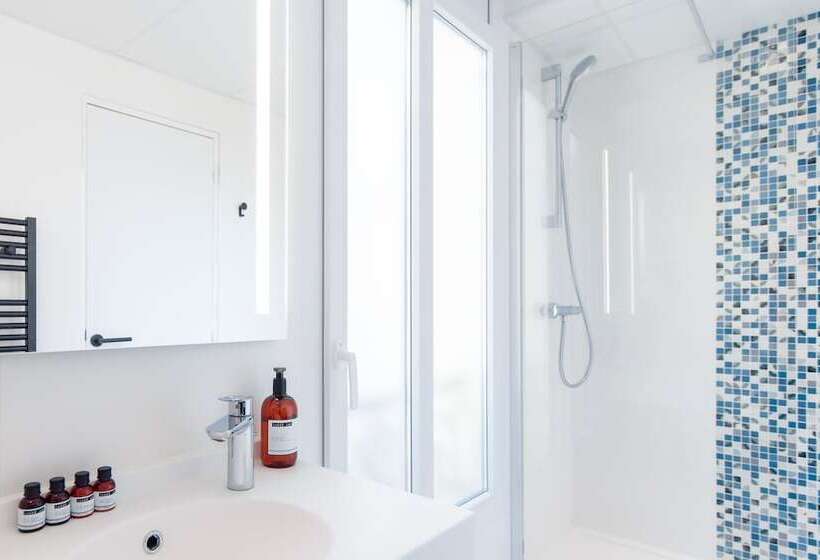 スーペリアトリプルルーム, Bleu De Grenelle Tour Eiffel