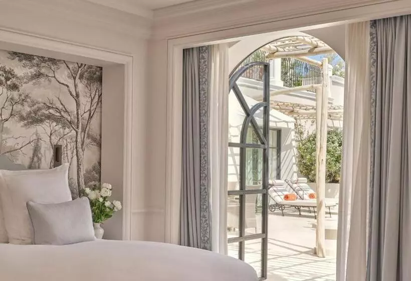 Suite with Pool, Airelles Château De La Messardière