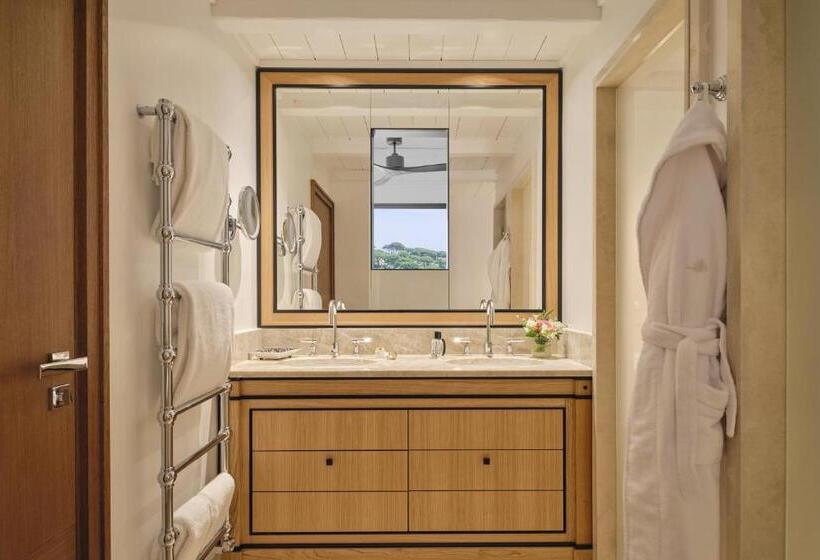 디럭스 룸, Airelles Château De La Messardière