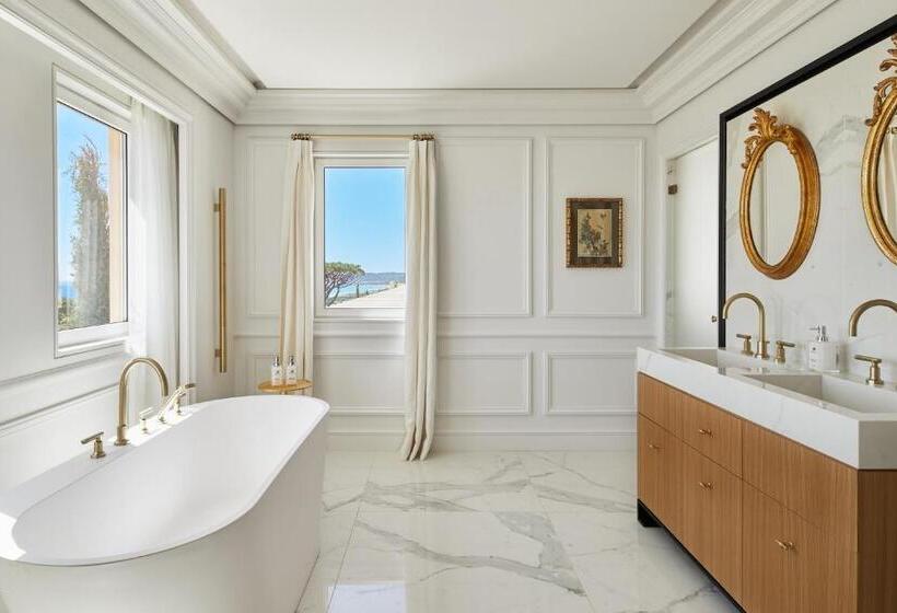 프레스티지 스위트, Airelles Château De La Messardière