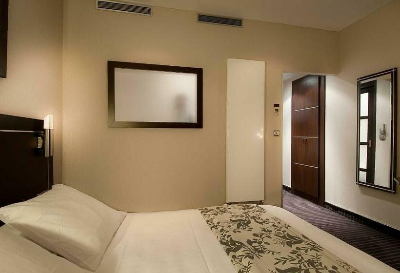 スーペリアールーム, Choiseul Opera