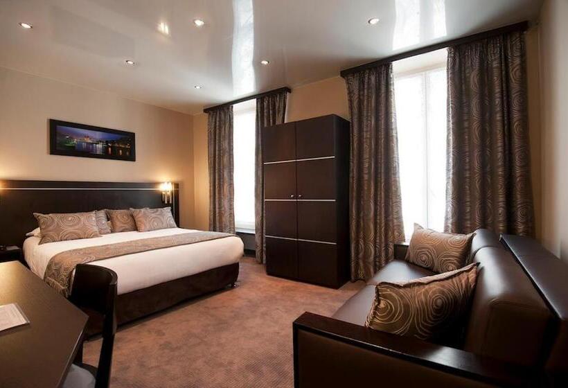 スーペリアの４人部屋, Choiseul Opera