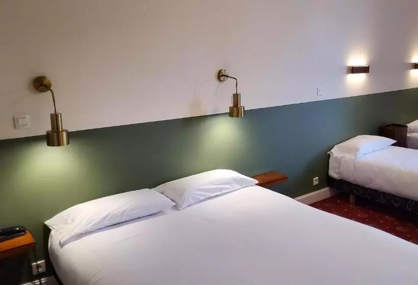 スタンダード４人部屋, Grand Hôtel De La Poste