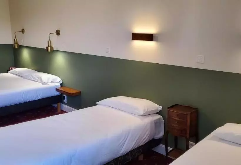 スタンダード４人部屋, Grand Hôtel De La Poste