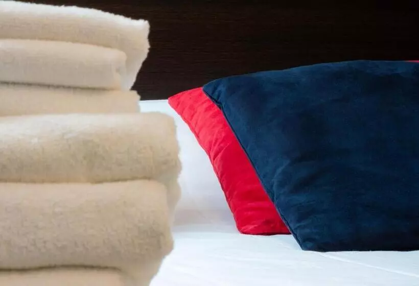 اتاق استاندارد, Logis Hotel Lons Le Saunier   Restaurant Le Grill