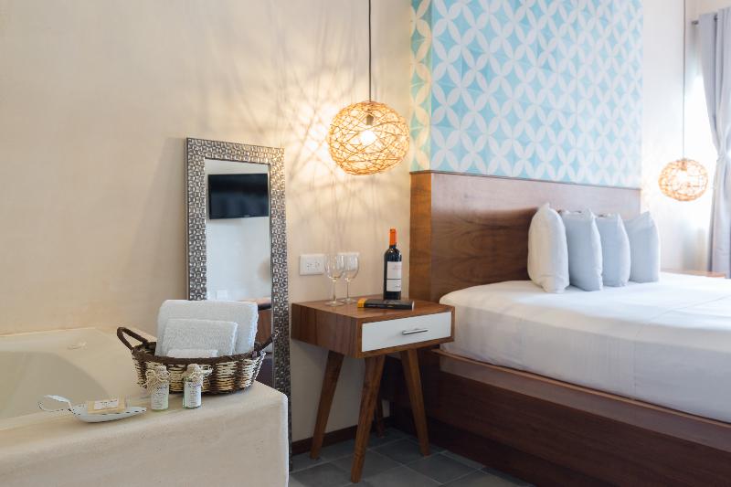 家庭间, Mouratoglou Hotel & Resort