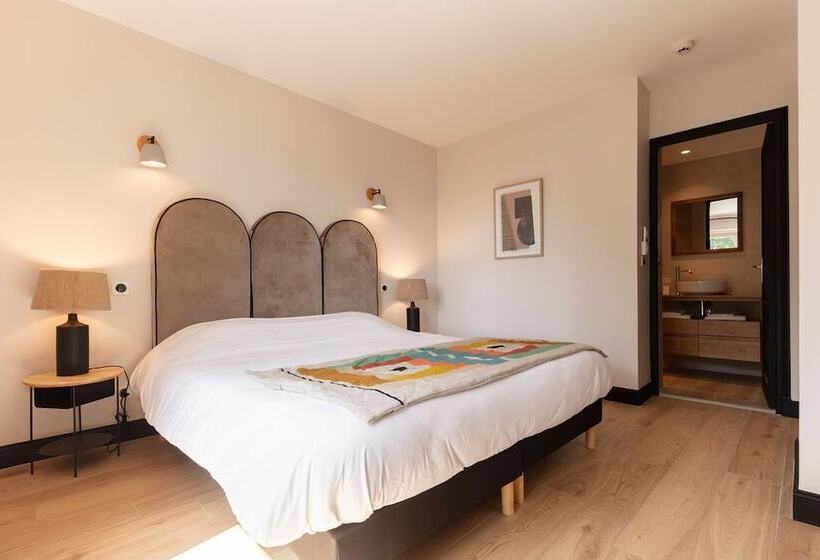 חדר סופריור, Hôtel L Arena