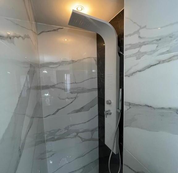 经济房, Hôtel Gallia Cannes