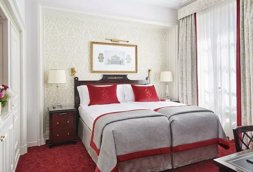 Classic room with balcony, Intercontinental Paris Le Grand, An Ihg