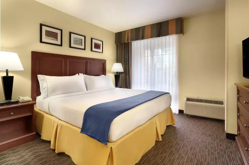Suite Lit King, Intercontinental Paris Le Grand, An Ihg