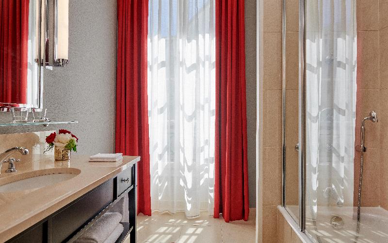 Chambre Club, Intercontinental Paris Le Grand, An Ihg