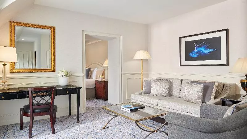Suite Lit King, Intercontinental Paris Le Grand, An Ihg