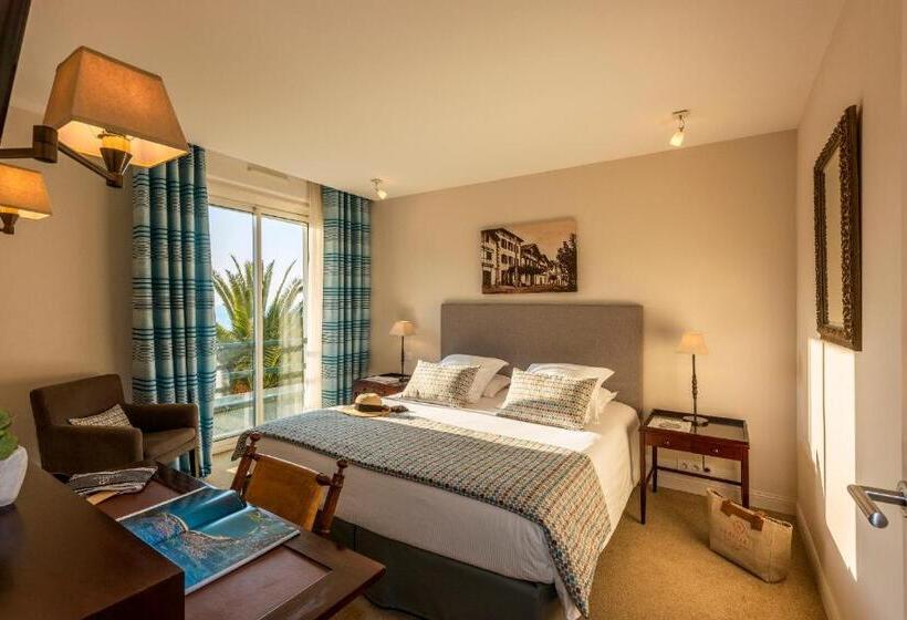Номер Клуб, Hôtel Et Résidence La Réserve
