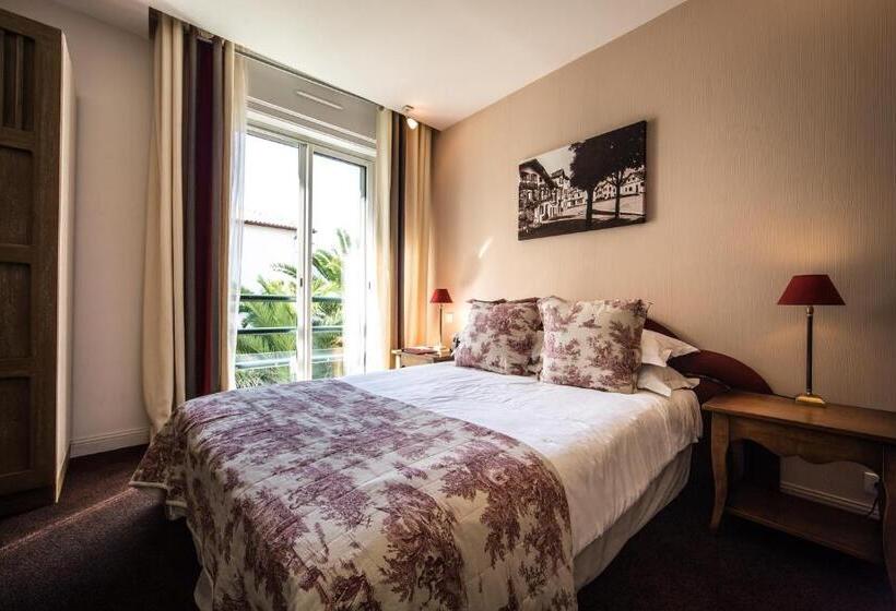 Семейный Номер, Hôtel Et Résidence La Réserve