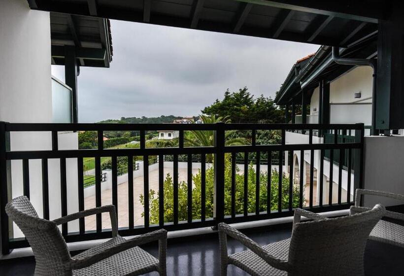 家庭公寓, Hôtel Et Résidence La Réserve