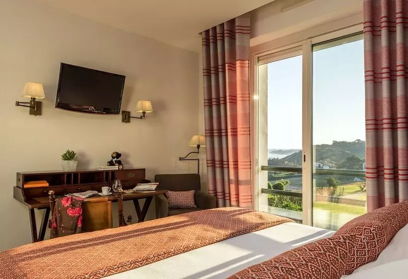 اتاق کلاب, Hôtel Et Résidence La Réserve