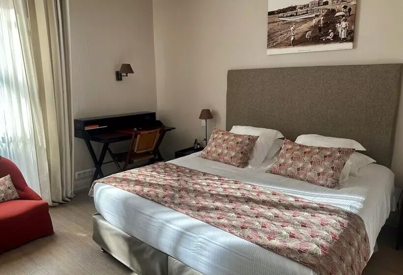 اتاق خانوادگی, Hôtel Et Résidence La Réserve