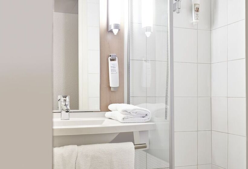 חדר סטנדרט מיטה זוגית, Ibis Charlevillemézières