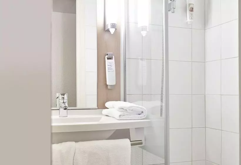 Standard-huone, Ibis Charlevillemézières
