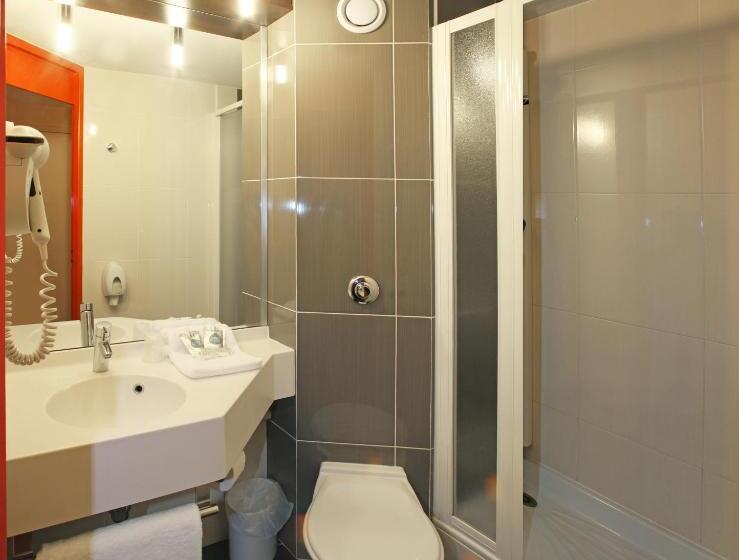 חדר משפחתי, Inn Design Poitiers Sud