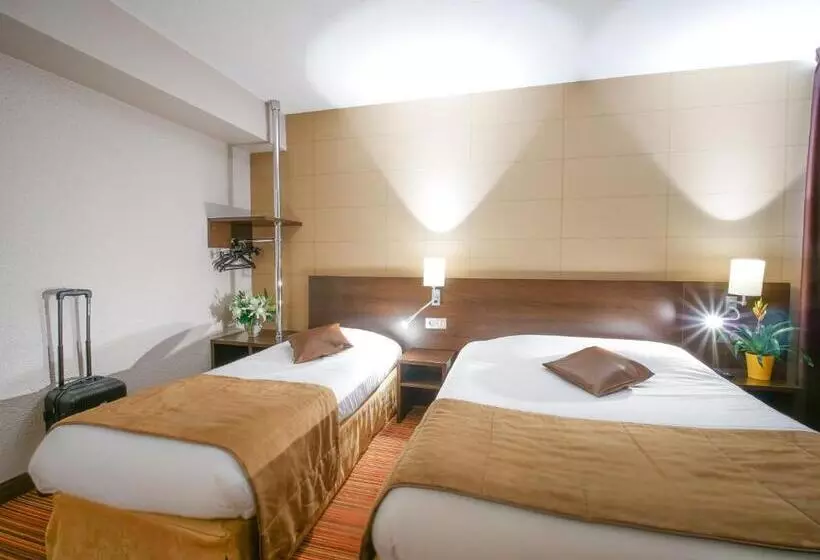 ファミリールーム, Inn Design Poitiers Sud