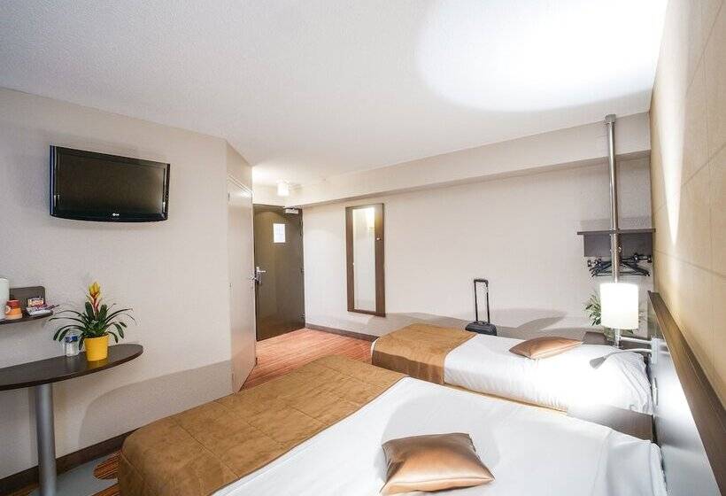 Семейный Номер, Inn Design Poitiers Sud