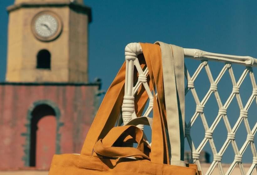 シティビューのデラックスルーム, La Ponche