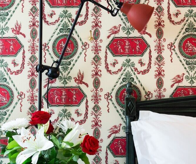 اتاق سوپریور, Prince De Conde