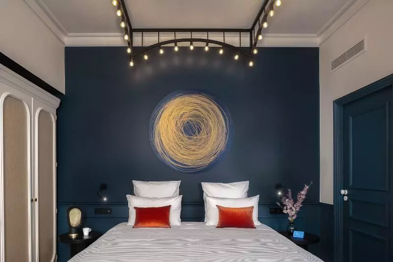 Chambre Deluxe, Chouchou
